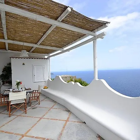 Casa vacanze Sleeps 4 Air Con Wifi Praiano